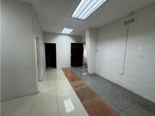 Foto 14 de Local en Alquiler 790 m² en Guayaquil, Av Carlos Julio Arosemena