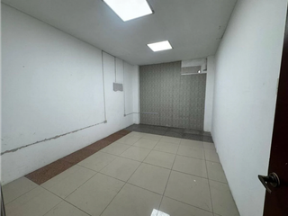 Foto 8 de Local en Alquiler 790 m² en Guayaquil, Av Carlos Julio Arosemena
