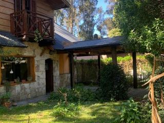 Foto 2 de CabaÃ±a  de Piedra -Bosque Peralta Ramos-Mar  del plata