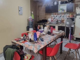 Foto 6 de Casa de 5 amb con cochera y local en Chilavert 1500, Nueva Pompeya