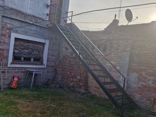 Foto 9 de CASA EN VENTA ZONA COMERCIAL (MENDOZA AL 1200)