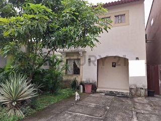 Foto 5 de Se vende Casa en Metrópolis 2F, Karig