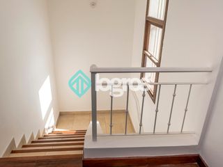 Foto 34 de Dúplex en venta de 3 dormitorios con cochera en Grand Bourg