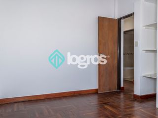 Foto 39 de Dúplex en venta de 3 dormitorios con cochera en Grand Bourg