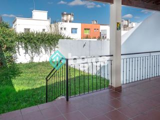 Foto 24 de Dúplex en venta de 3 dormitorios con cochera en Grand Bourg