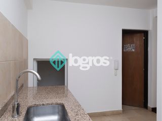 Foto 16 de Dúplex en venta de 3 dormitorios con cochera en Grand Bourg