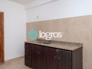Foto 14 de Dúplex en venta de 3 dormitorios con cochera en Grand Bourg