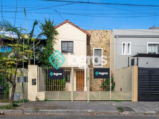 Foto 1 de Dúplex en venta de 3 dormitorios con cochera en Grand Bourg