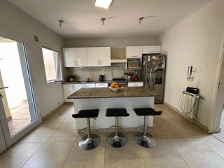 Foto 4 de Venta Duplex Tres Cerritos - Zona Sporting