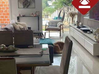 Foto 4 de SE VENDE CASA FRENTE AL LAGO INTERNACIONAL!