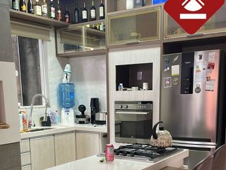 Foto 5 de SE VENDE CASA FRENTE AL LAGO INTERNACIONAL!