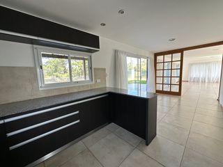 Foto 5 de Casa en alquiler Rumenco