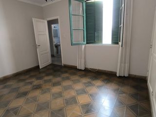 Foto 10 de CASA EN VENTA CASEROS Y GRAL PAZ