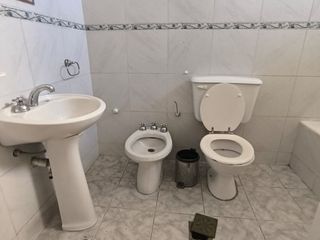 Foto 19 de CASA EN VENTA CASEROS Y GRAL PAZ