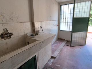 Foto 20 de CASA EN VENTA CASEROS Y GRAL PAZ