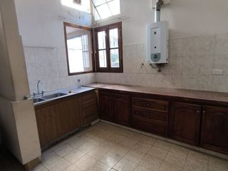 Foto 6 de CASA EN VENTA CASEROS Y GRAL PAZ