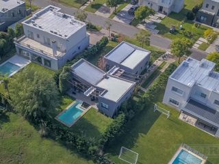 Foto 37 de Casa en venta en el Barrio Vistas, Puertos / Escobar