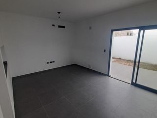 Foto 6 de Duplex en Alquiler de 2 dormitorios en Quebradas de Manantiales