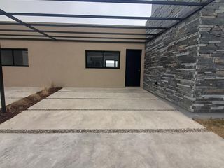 Foto 1 de Duplex en Alquiler de 2 dormitorios en Quebradas de Manantiales