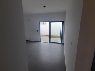 Foto 4 de Duplex en Alquiler de 2 dormitorios en Quebradas de Manantiales