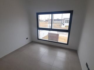 Foto 19 de Duplex en Alquiler de 2 dormitorios en Quebradas de Manantiales