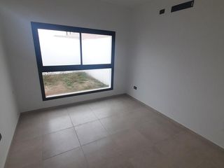 Foto 14 de Duplex en Alquiler de 2 dormitorios en Quebradas de Manantiales