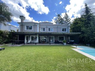 Foto 4 de Casa en  ALQUILER ANUAL  A LA LAGUNA BARRIO ALTAMIRA