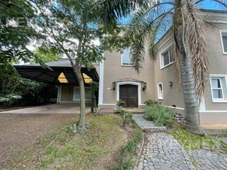 Foto 2 de Casa en  ALQUILER ANUAL  A LA LAGUNA BARRIO ALTAMIRA