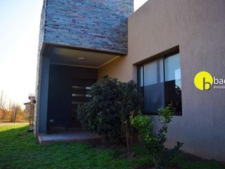 Foto 7 de CASA EN VENTA EN BARRIO ¨SOLARES DEL VALLE¨