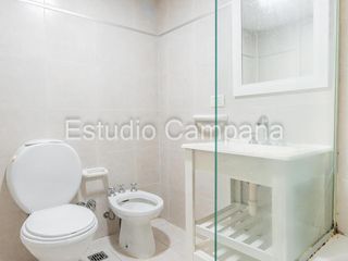 Foto 10 de Monoambiente en Venta. Balcón al frente. Villa Urquiza