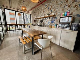 Foto 3 de Oficinas en arriendo en La Carolina – Espacios amplios, modernos y con salas de reuniones