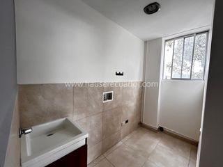 Foto 8 de Departamento Amplio en arriendo con Vista Privilegiada – Cumbayá, La Primavera 2
