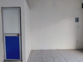 Foto 4 de Local Comercial en  Alquiler 4 de Noviembre y calle 8ava GraC.
