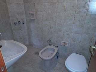 Foto 30 de Casa en  alquiler tres dormitorios Urca