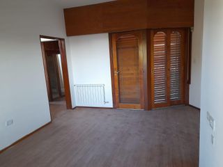 Foto 32 de Casa en  alquiler tres dormitorios Urca