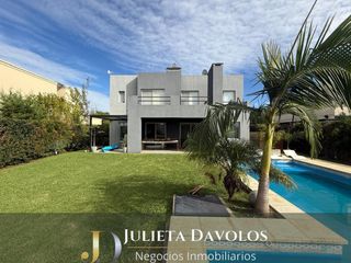 Foto 5 de Casa al agua en Venta 5 Ambientes El Canton Barrio Norte-Escobar