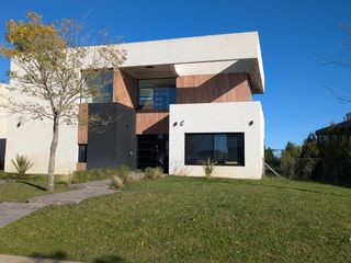 Foto 5 de Casa en alquiler Puertos Barrio Ceibos