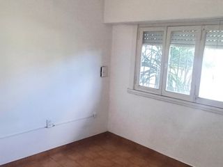 Foto 18 de ALQUILER 24 MESES- CASA CON ENTRADA DE VEHICULO.