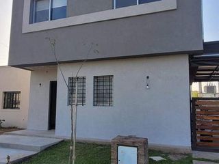 Foto 27 de APTO CREDITO !!!! Casa en Venta en Barrio semi Cerrado SIN EXPENSAS en Ingeniero Maschwitz Escobar