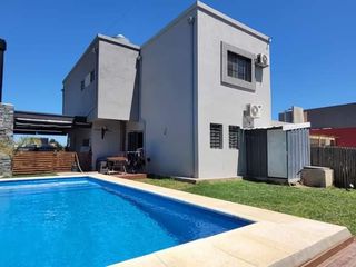 Foto 1 de APTO CREDITO !!!! Casa en Venta en Barrio semi Cerrado SIN EXPENSAS en Ingeniero Maschwitz Escobar