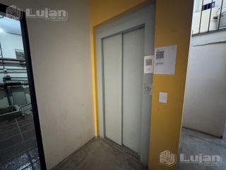 Foto 14 de Venta edificio doble frente con salida a dos calles en Almagro