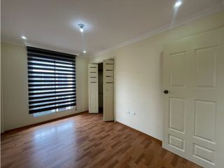 Foto 10 de Conocoto, Casa en Renta, Dean Bajo 220m2, 3 Habitaciones