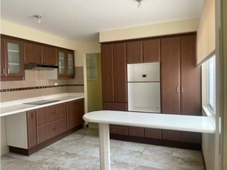Foto 3 de Conocoto, Casa en Renta, Dean Bajo 220m2, 3 Habitaciones