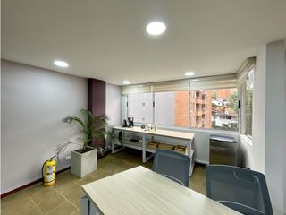 Foto 3 de OFICINA AMPLIA EN VENTA EN LAS LOMAS MEDELLN