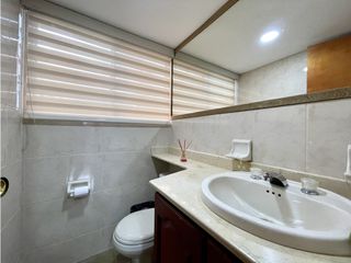 Foto 5 de OFICINA AMPLIA EN VENTA EN LAS LOMAS MEDELLN