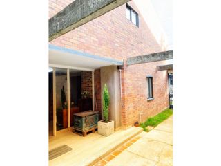 Foto 1 de Renta Apartamento 42 M2 Una Habitación Niza-Antigua