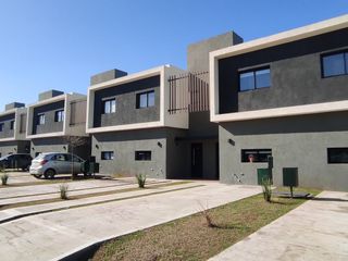 Foto 1 de Casa en Alquiler en El Aljibe, Pilar, G.B.A. Zona Norte, Argentina