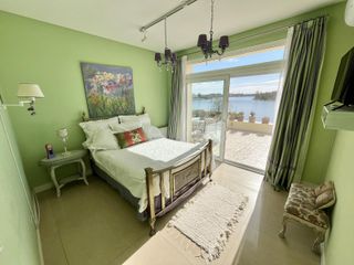 Foto 36 de Importante Casa a la Laguna - Barrio Privado Santa Barbara