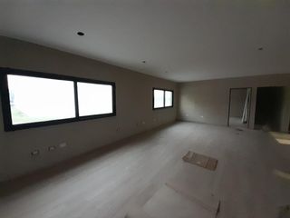 Foto 6 de Depósito en  Alquiler