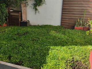Foto 4 de Impecable PH de 2 amb con Jardín!!